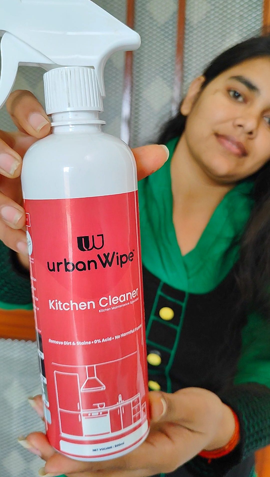 Click to view full screen urbanWipe Kitchen Cleaner photo review